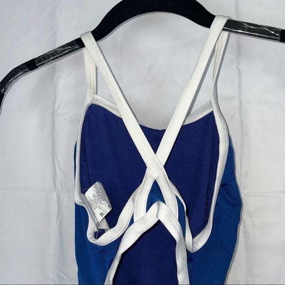 Speedo Swimsuit One Piece Endurance Flyback Block Fitted Pull On Square Swimsuit - Picture 5 of 11